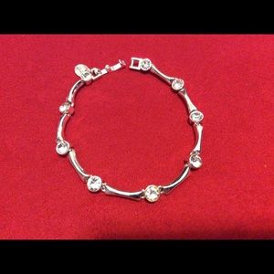 Bracelet Genuine Austrian crystals and Silver tone